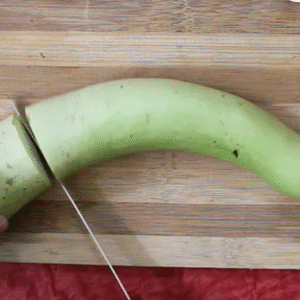 Fresh Half Cut Loki/ Kadu/ bottle gourd 300gm (± 20 gm)